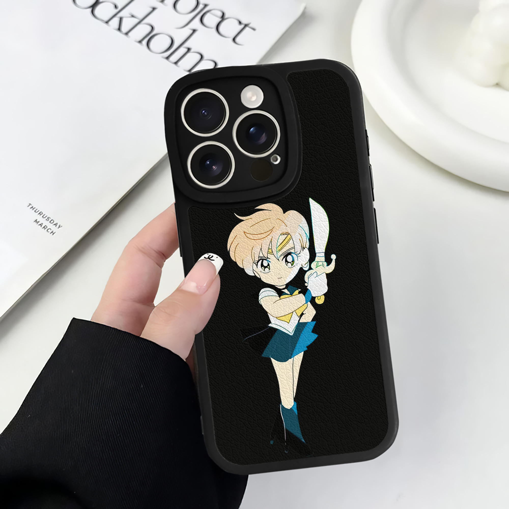 （画像用） 美少女戦士セーラームーン 天王はるか Sailor Moon Tenoh Haruka 【iPhone 16シリーズ対応】シリコンスマホケース（レザー調） 材質：シリコン
